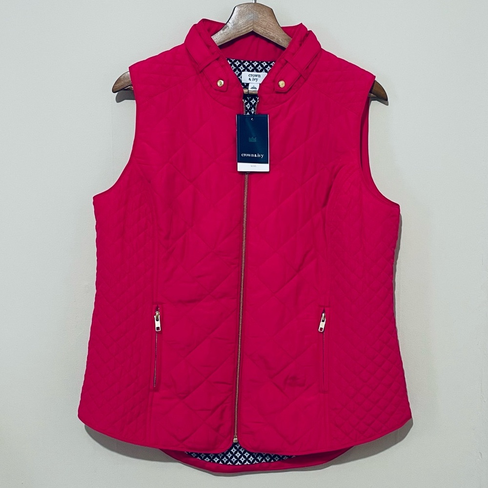 Crown & Ivy Women’s Pink Vest NWT
